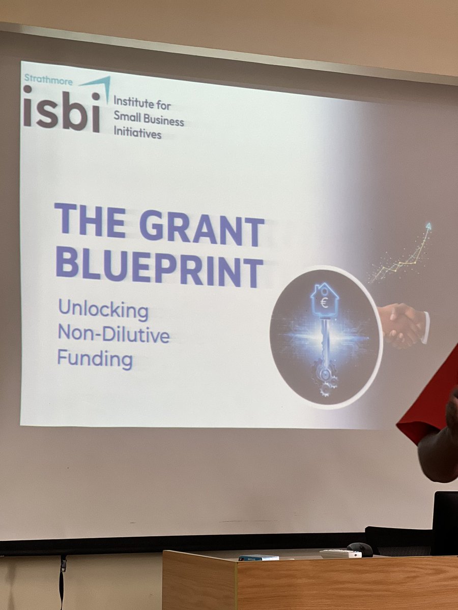 FionaBandari's tweet image. Fundraising accelerator🙌
How to be investor and grant Ready as an entrepreneur 

What a Class🎉