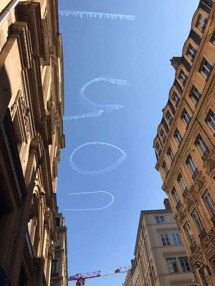 OuiUp - Skywriting tweet media