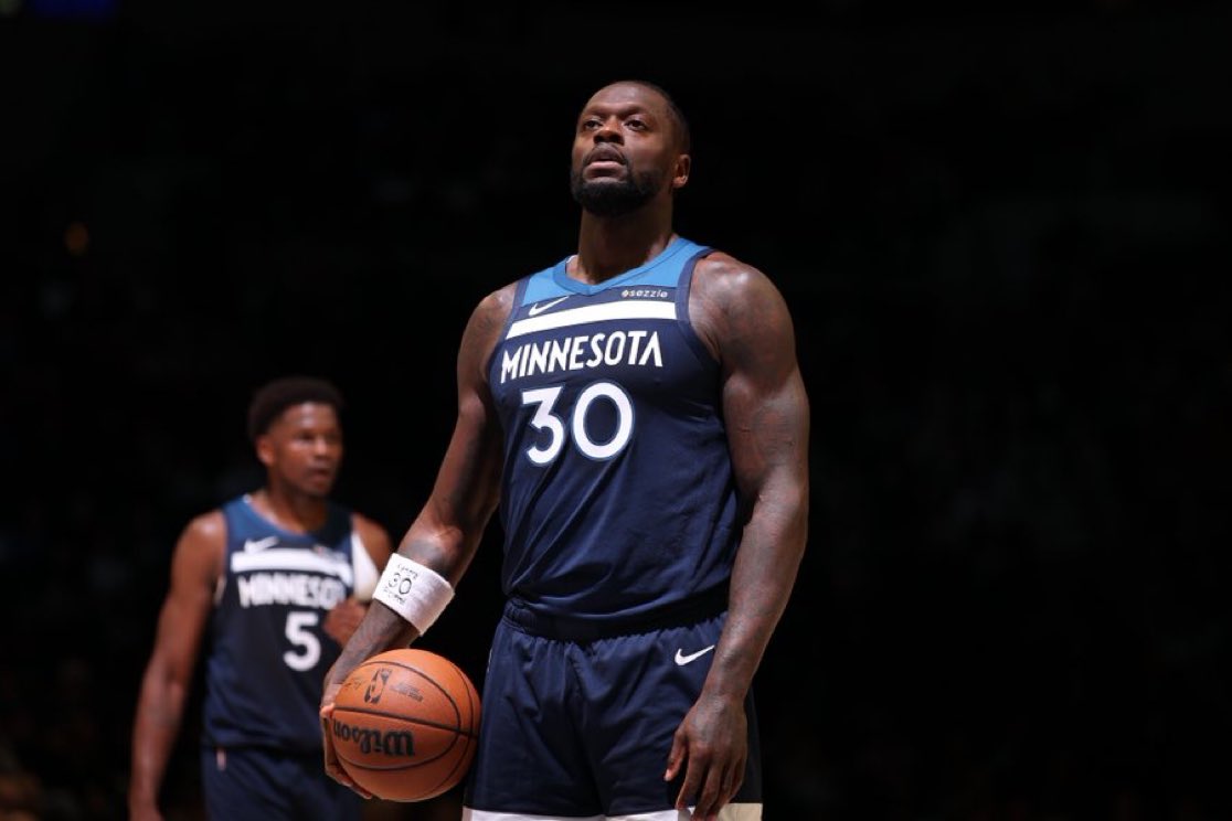 TWolvesEspNBA's tweet image. Julius vs Wizards;

• 32 PTS 
• 10 REB
• 6 AST 
• 11/19 TC

Aporta en TODO y en partidos como el de hoy donde Edwards no ha estado, siempre está él. La segunda espada que tanto queríamos.

ALL STAR DE MANUAL ‼️