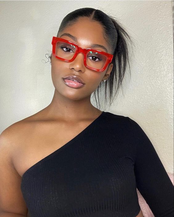 _sahdgurll's tweet image. Which do you prefer?
Face card                          Or                           Body card