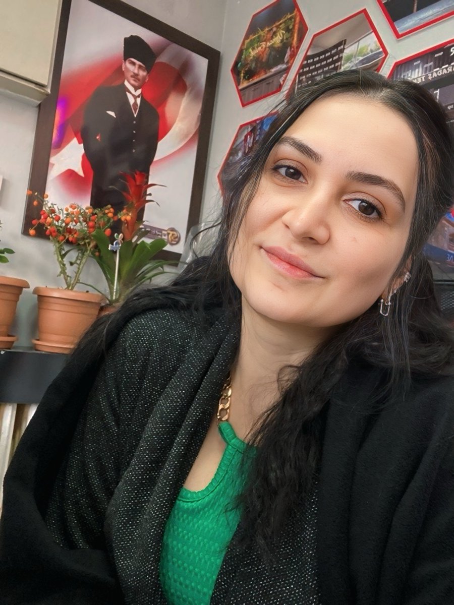 ilknur__src's tweet image. 2 duble Türk kahvesi sonrası kendime geldim 😂