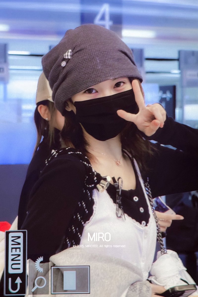 MIRO2O2's tweet image. 251120 🇯🇵✈️🇰🇷
#영파씨 #YOUNGPOSSE #지아나 #JIANA