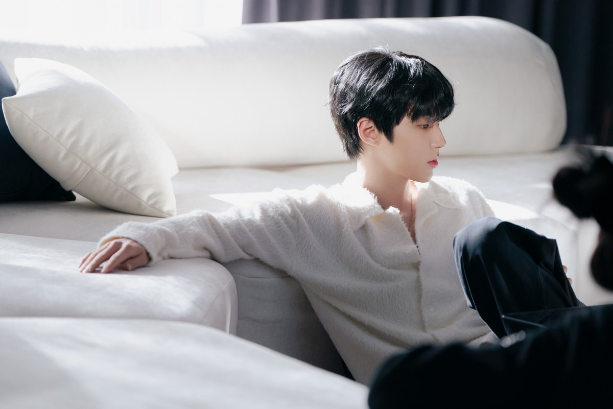 knstudio_official tweet media