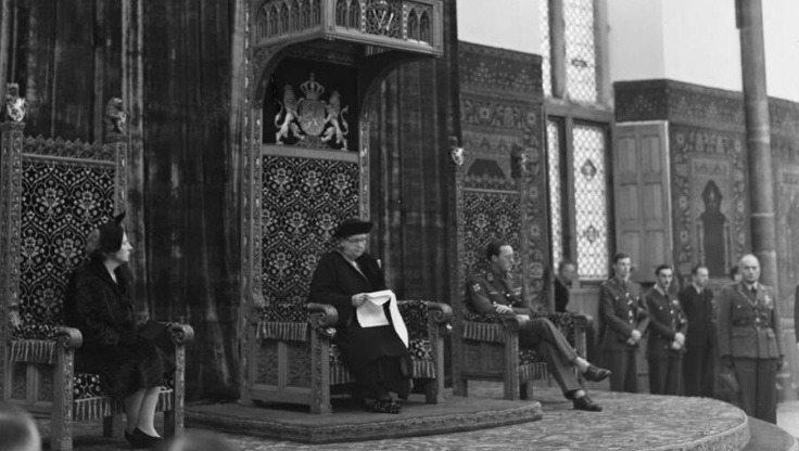 DONDERDAG LIVE: Vanaf 10.15 uur een bijzondere Verenigde Vergadering van Tweede en Eerste Kamer in de Grote Kerk in Den Haag. Koning Willem-Alexander en Prinses Amalia zijn aanwezig, te zien op televisie (kanaal 83) en online npo.nl/start/live?cha…