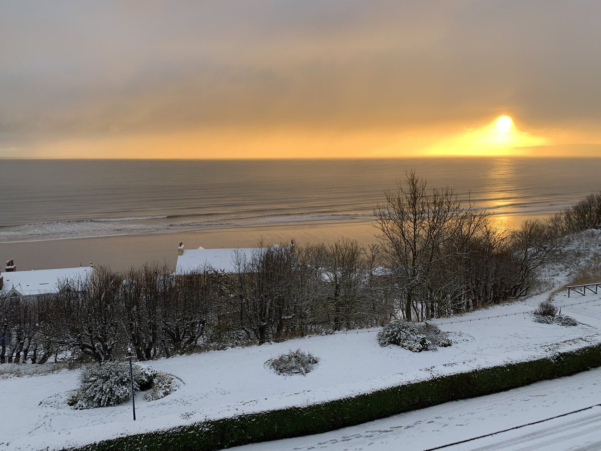 davidpendleton0's tweet image. It’s a brisk morning at sunny Filey …