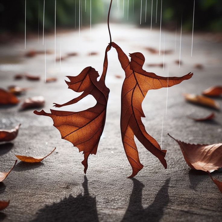 सुनो😍🥳
हमें पढ़ना हृदय की भाषा में
व्याख्या करना आत्मा की 
लिपि से 
परखना मत हमें तर्क 
और कसौटी पर
क्योंकि परखोगे 
तो हम शायद
अजनबी हो जाएं तुम्हारी ही आँखों में
पर समझोगे
तुम्हारी धड़कनों के बीच
हमेशा तुम्हें मिलेंगे 
तुम्हारे अपने ही स्वरूप में🌶🍒

#तुम 
😉😎🤓🤞