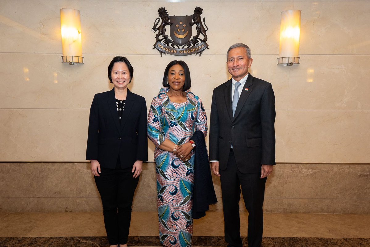 SGCommonwealth's tweet image. I end my first official visit to Singapore as Secretary-General with deep gratitude to Prime Minister @LawrenceWongST &amp;amp; Foreign Minister @VivianBala.

I am thankful for Singapore&apos;s leadership in the Commonwealth &amp;amp; its outstanding support.

We are committed to taking forward our…