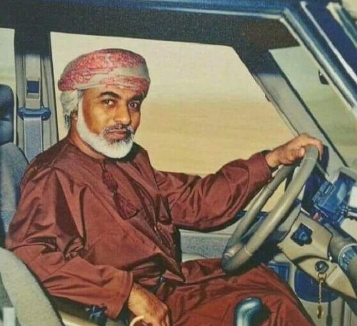 لماذا تُحبونه إلى هذا الحد ؟
- للأسباب التي يعلمها "هو" 
رحمك الله يا حبيب الشعب ❤️‍🩹

#قابوس_بن_سعيد #نوفمبر