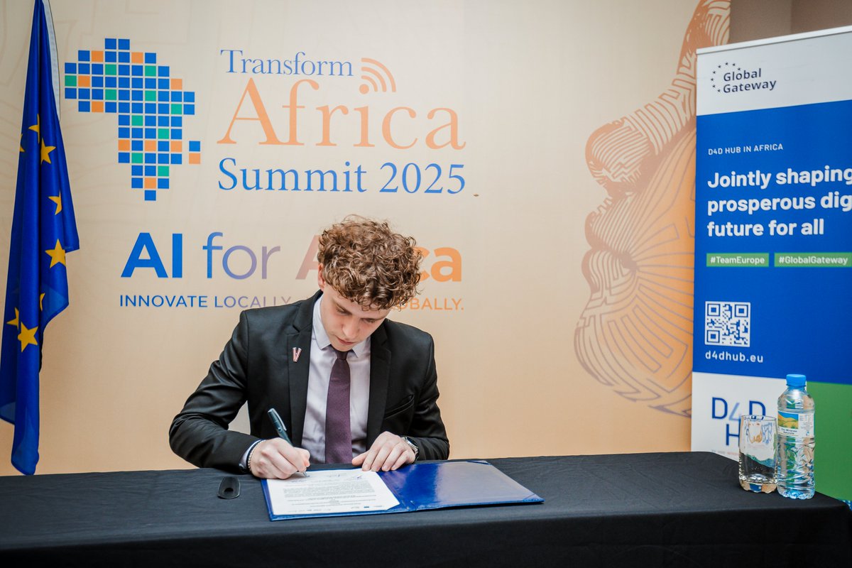 CFLA_gov_lv's tweet image. 📢 Team Europe uzsāk projektu kiberdrošības un mākslīgā intelekta jomā!

✅ Konakri, 14.11.2025 – “Transform Africa” samitā Gvinejā CFLA piedalījās starptautiskā projekta “Kapacitātes stiprināšana kiberdrošības un MI jomā” atklāšanā.

🔎cfla.gov.lv/lv/jaunums/tea…

#LATDEV #CFLA