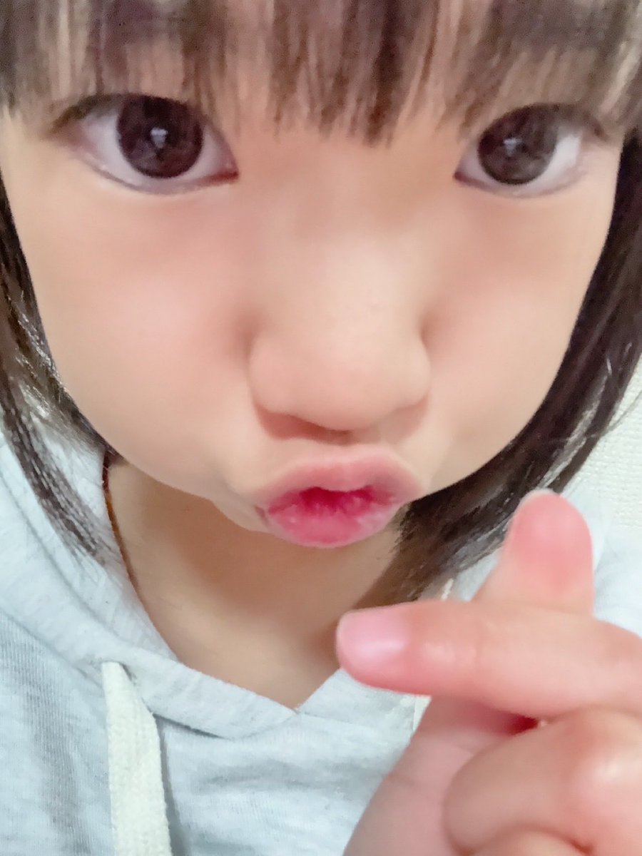 hiichan_2525's tweet image. こんばんは🐥🩷
図工の授業で紙粘土で和菓子作りが
はじまりました( ´罒`*)✧&quot;
固まるのが早すぎて大苦戦でした😱
でもめっちゃ楽しかったです😆💕

明日のSHOWROOM配信は
朝7:10～7:30までです❣️
見に来てくれたらうれしいです🩷

おやすみなさい♡

#陽彩  #ひいろ  #JS6 #撮影会Elfin