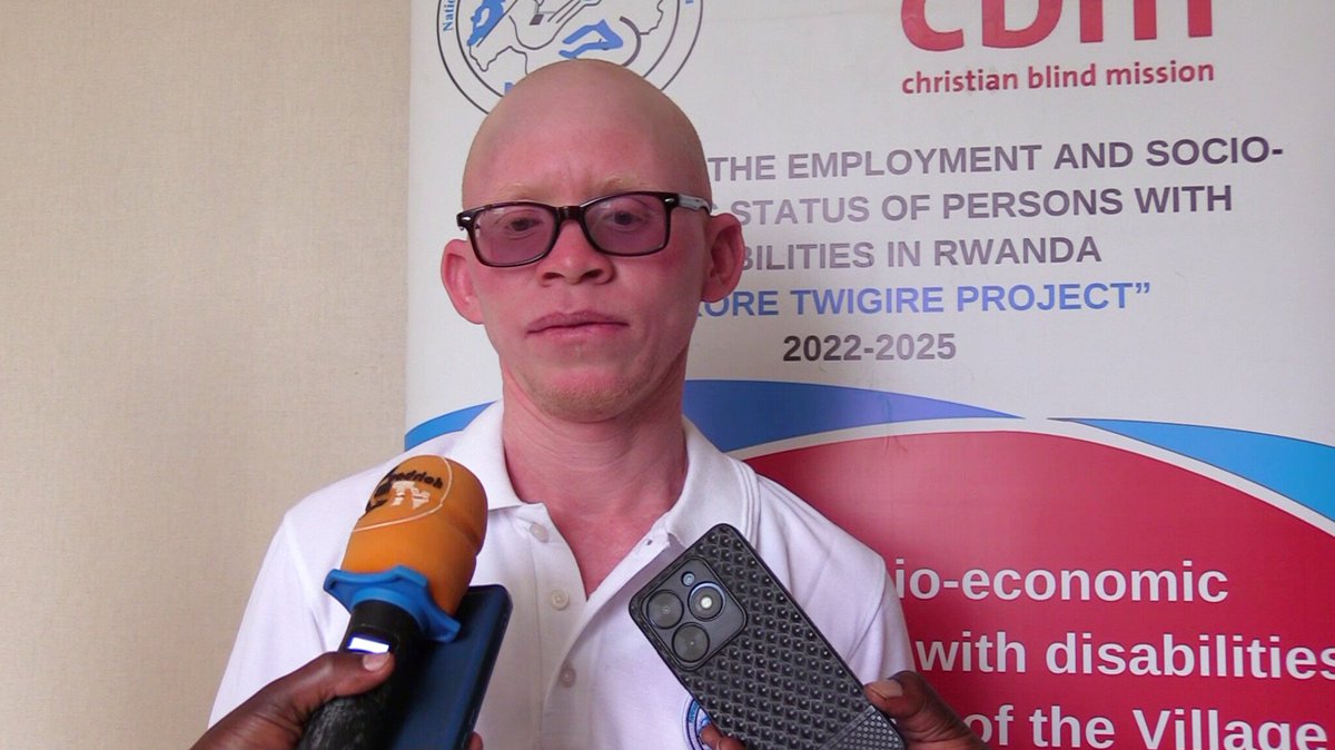 Dr. Mukarwego Beth Nasiforo , Umuyobozi Nshingwabikorwa w'Ihuriro ry'Imiryango Nyarwanda y'Abantu bafite Ubumuga <a href="/NUDOR_Rw/">NUDOR</a> yasabye Abafite ubumuga gukomeza gukoresha neza inkunga bahawe mu mushinga 'DUKORE TWIGIRE ' batewemwo inkunga na Christian Blind Mission .
<a href="/ncpdrwanda/">NCPD Rwanda</a>