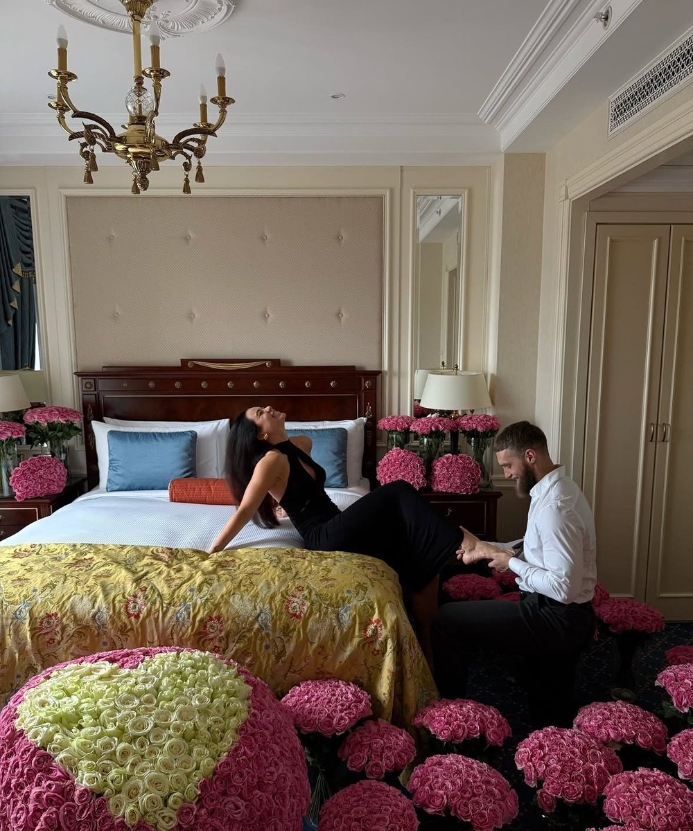 deityofnightt's tweet image. 