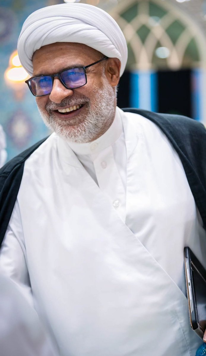 alialghanimi10's tweet image. 📌 إِنَّ مِنْ نِعَمِ #اللهِ عَلَيْنَا فِي هَذَا الزَّمَانِ الَّذِي كَثُرَتْ فِيهِ أَدْوَاءُ #النُّفُوسِ وَعَمَّتْ فِيهِ أَمْرَاضُ #القُلُوبِ، أَنْ بَعَثَ فِينَا طَبِيبًا أَخْلَاقِيًّا حَاذِقًا، يَعْرِفُ دَاءَ #المُجْتَمَعِ وَيُحِيطُ بِعِلَّتِهِ،..
🔻