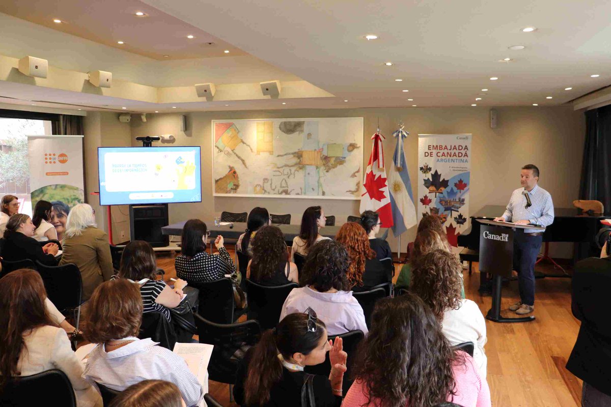 CanadaArgentina's tweet image. 📢 Talking about #CSE in times of disinformation!
The Embassy of Canada to Argentina &amp;amp; Unfpa Argentina gathered experts to tackle the challenges of Comprehensive Sexual Education in times of desinformation.