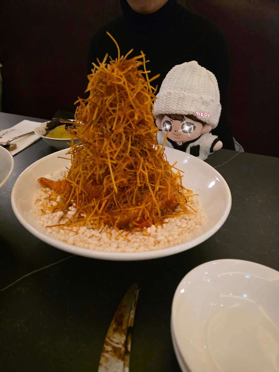 🥜: 뉴나랑 오랜만에 마싯눙거 머것찌