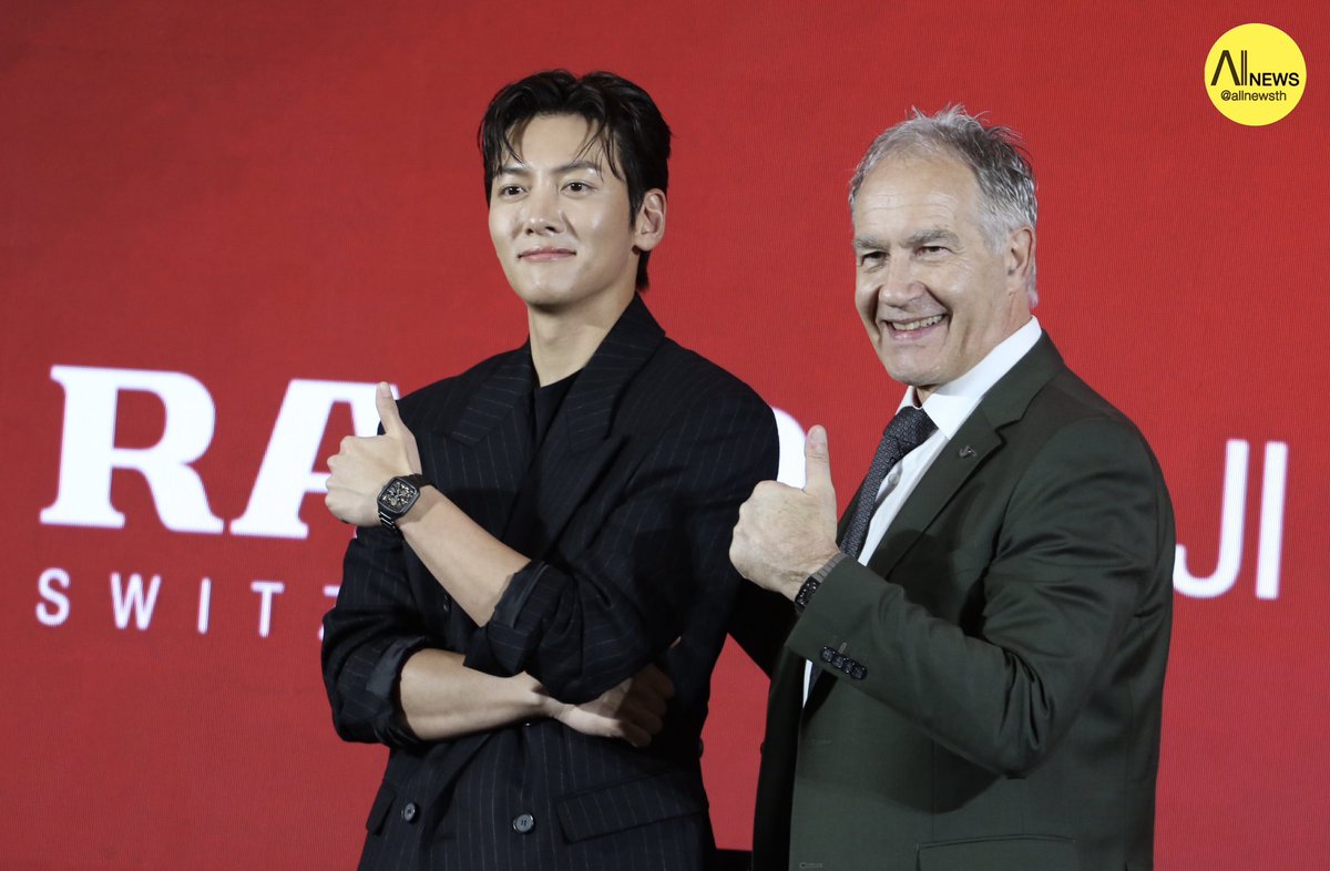 หล่อมากก!! "จีชางอุค" Global Brand Ambassador ของ RADO ร่วมอวดโฉมเรือนเวลารุ่นลิมิเต็ด อิดิชั่น "True Square Open Heart x Ji Chang-wook"

#RadoxJCW
#지창욱 
#JiChangWook 
#チ・チャンウク 
#池昌旭 
#RadoThailand