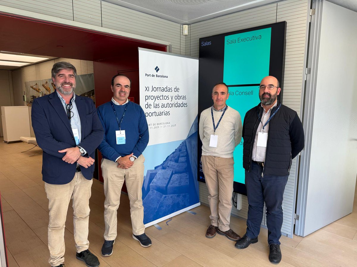 port_santander's tweet image. 👷‍♂️🚢Participamos en las XI Jornadas de #Proyectos y #Obras de las #AAPP en @PortdeBarcelona

Un encuentro para compartir los proyectos de #infraestructuras, planes de mantenimiento y gestión ambiental que se desarrollan en los #puertos para seguir mejorando en #gestión portuaria
