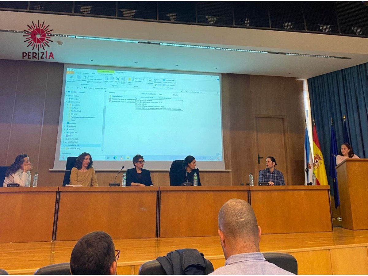 PeriziaPlus's tweet photo. #JornadasDivulgativas | Durante una mañana unimos ciencia, sector pesquero y experiencias de mujeres que impulsan el conocimiento del sector y la gestión del erizo de mar.

Gracias a todas por participar y compartir vuestra experiencia 💙

#FEMPA #FondosEuropeos #Pleamar https://t.co/yxrUjAFSH5