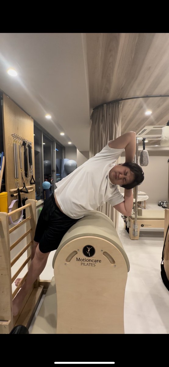 w_higashi_sh's tweet image. バカきつい。ほんまきつい。
#M1九年連続準々決勝敗退確定後即男ピラティス