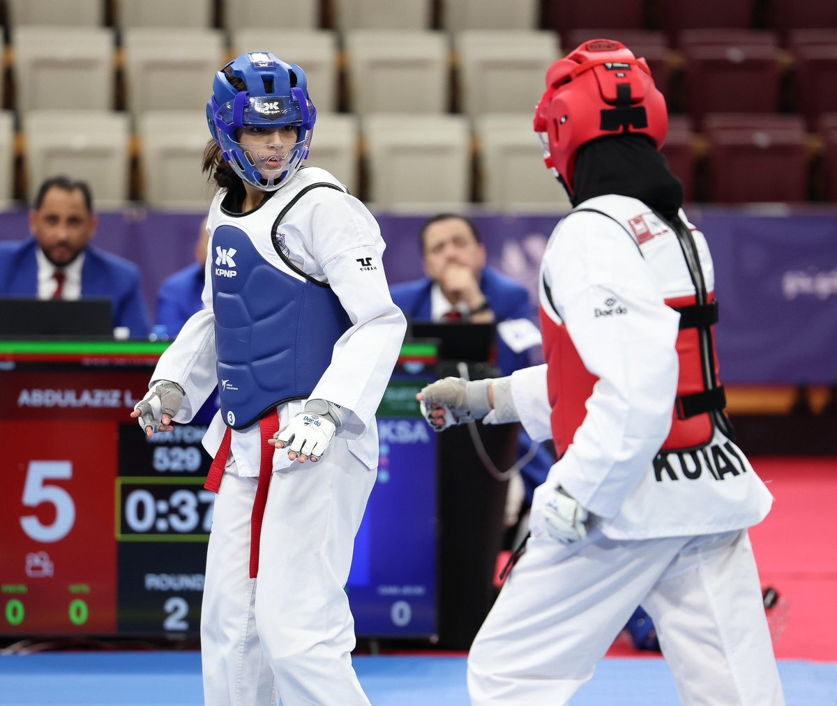 حين يلتقي التركيز بالقوة ⚡️

تتحول كل ركلة إلى قصة، وكل لحظة على بساط التايكوندو إلى معركة تحدٍ.

هنا تُصنع الانتصارات، وهنا يُكتب المجد ☝🏻💜

#أكاديمية_مهد | #أرض_الأبطال 🟠🟣