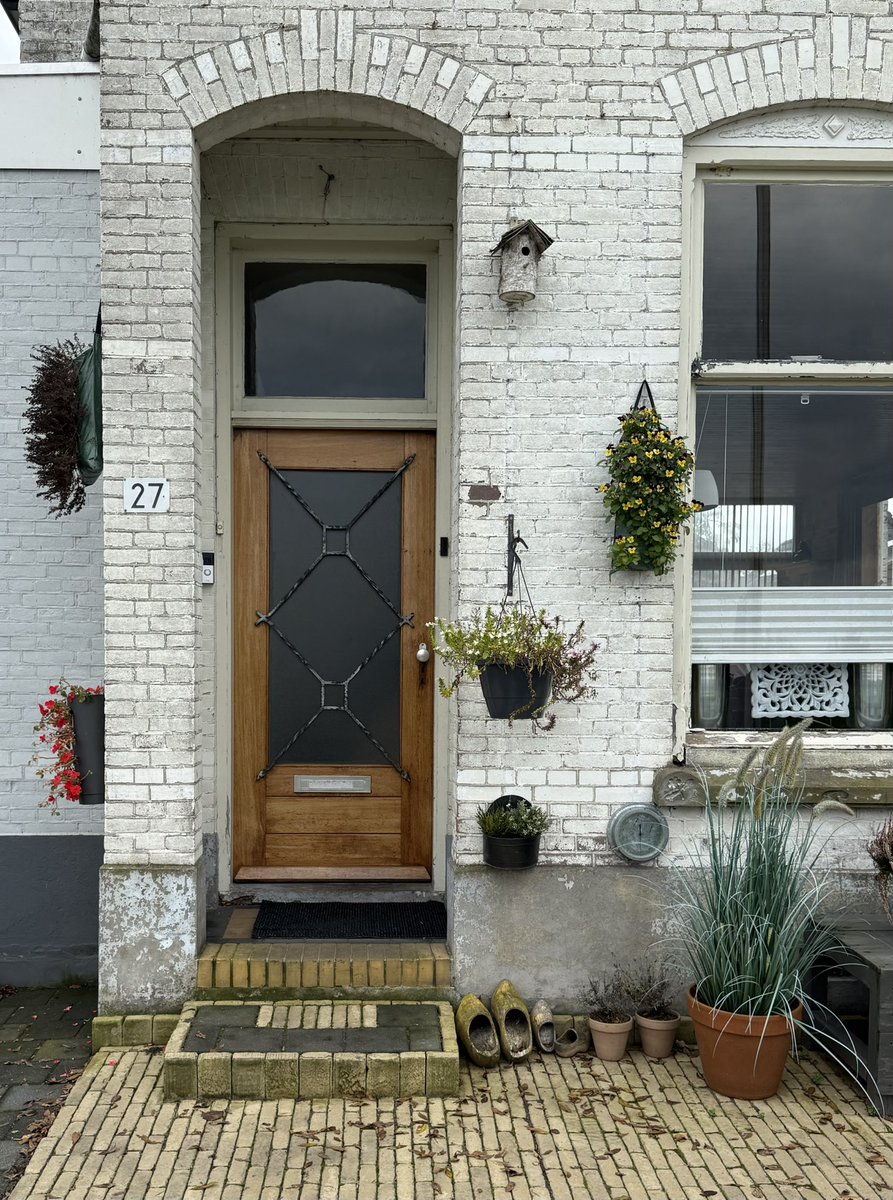 course8cheduler's tweet image. #AdoorableThursday #NoContextDoors #Doors 
Giethoorn  🇳🇱 
To me, this is truly adorable 🥰