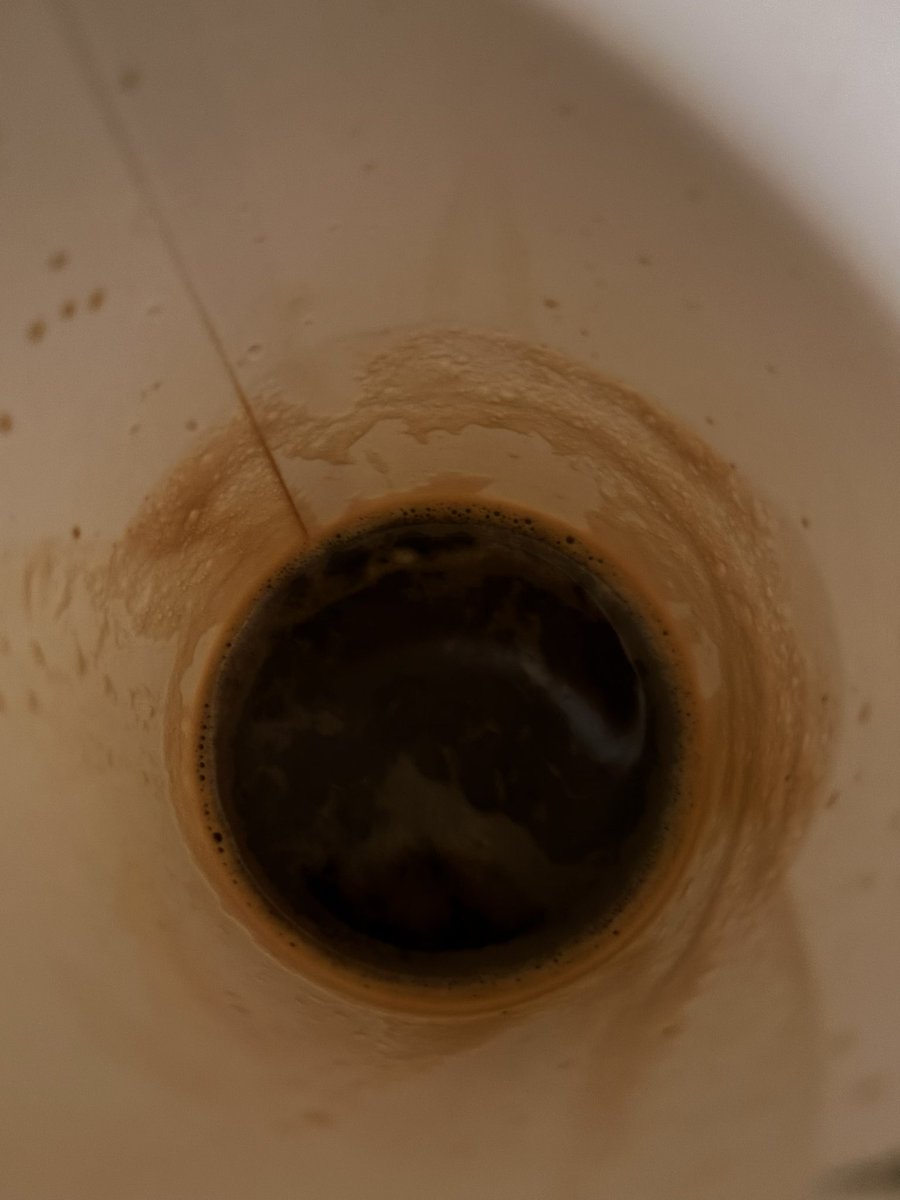 fafafaOctober's tweet image. السر ورا لذة القهوة هي شمسي الغريبه