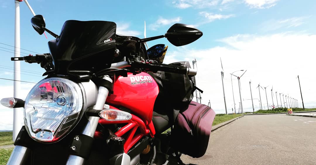 まつひろ tweet media