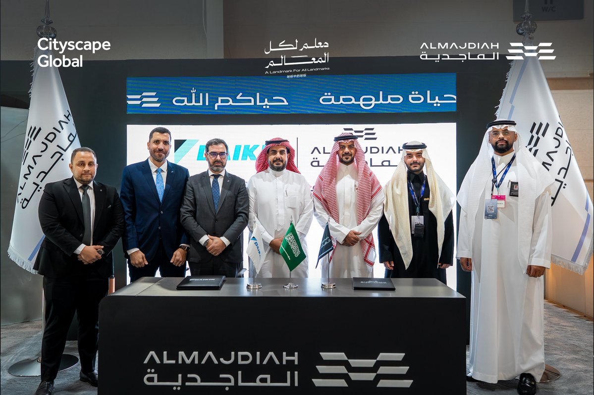 في شراكة ترتقي بمعايير التنفيذ، وقّعت الماجدية ضمن فعاليات #سيتي_سكيب_العالمي اتفاقية تعاون مع <a href="/DaikinSaudi/">Daikin Saudi دايكن - السعودية</a> بحضور نائب الرئيس التنفيذي للماجدية - الأستاذ محمد الصبيح، والمدير العام للمنطقة الوسطى لـ Daikin - المهندس علي المصعبي.

لتعزيز جودة الحلول الهندسية في مشاريعنا،واضافة