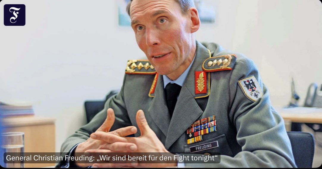 Unterirdisch. Ein BtlKdr kann so reden.

Ein BrigKdr dürfte schon nicht mehr vergessen, daß seine Truppe ohne Flug-und Drohnenabwehr todgeweiht ist.

Das als Inspekteur des Heeres zu ignorieren, kann nur jemandem einfallen, der als von der Leyens Kofferträger sozialisiert wurde.