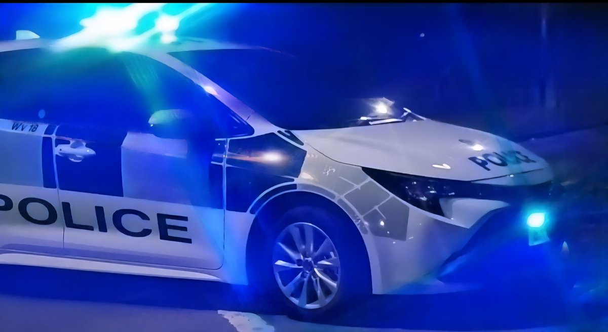 Today, we responded to a call from an extremely distressed mother who had accidentally locked herself out of her house with her tearful 1 year old baby left inside.
Our officers arrived within minutes and swiftly gained entry to reunite a very relieved mom with her child.