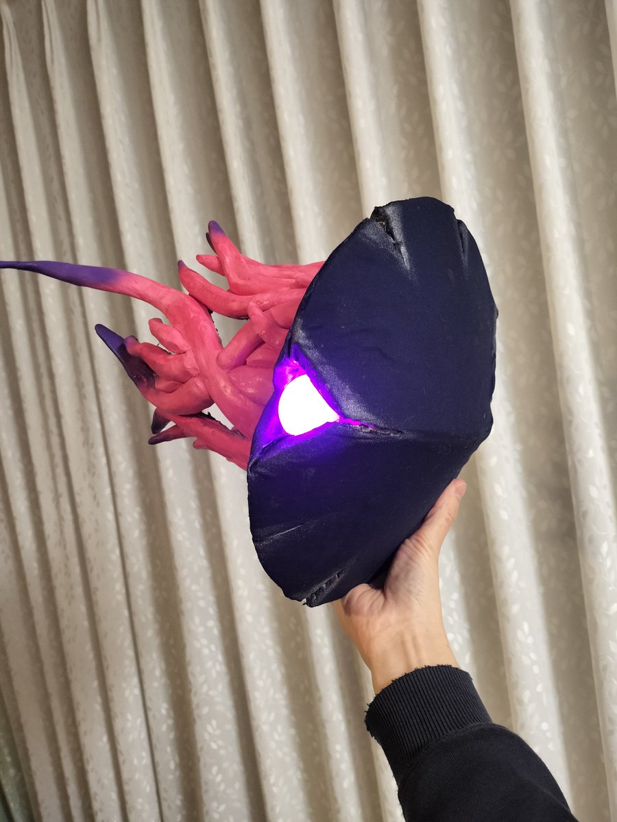 『うるせぇ!!
エムラクール投げつけんぞ!!』
が出来ることに気付いた🪼