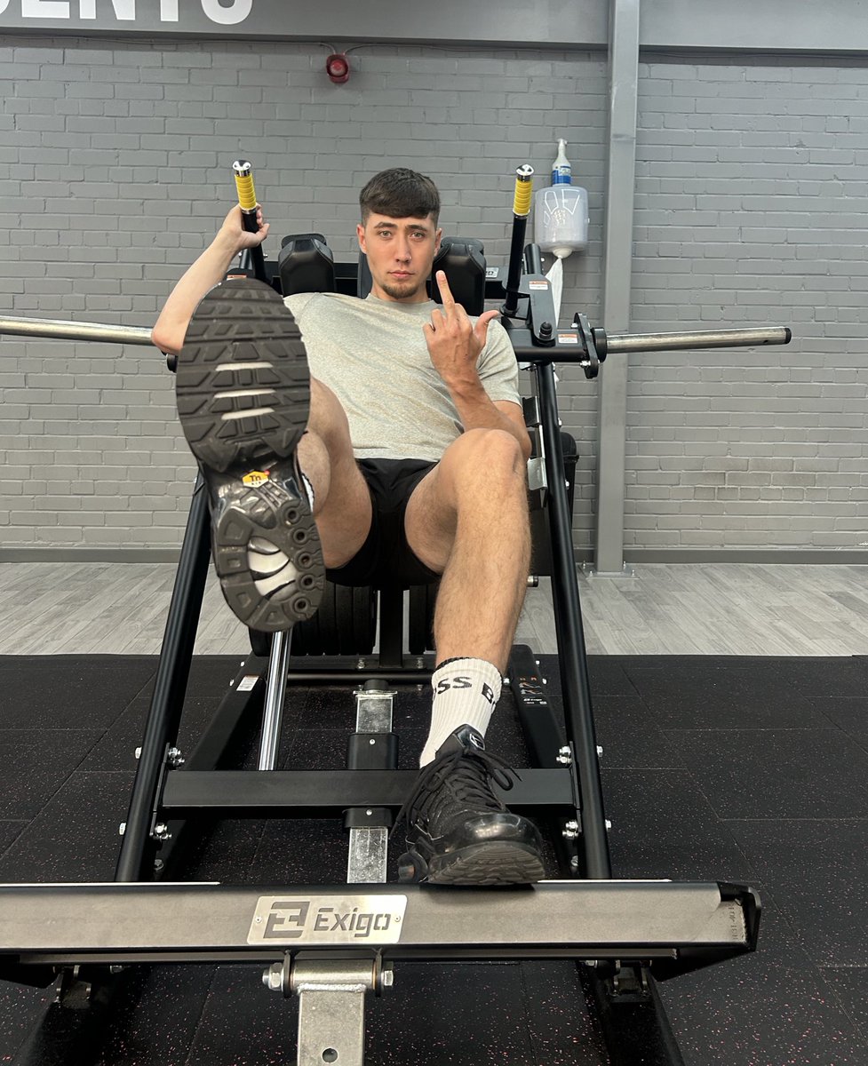 Findom_Jj's tweet image. Never forget all you are is a wallet to me 😈😵‍💫