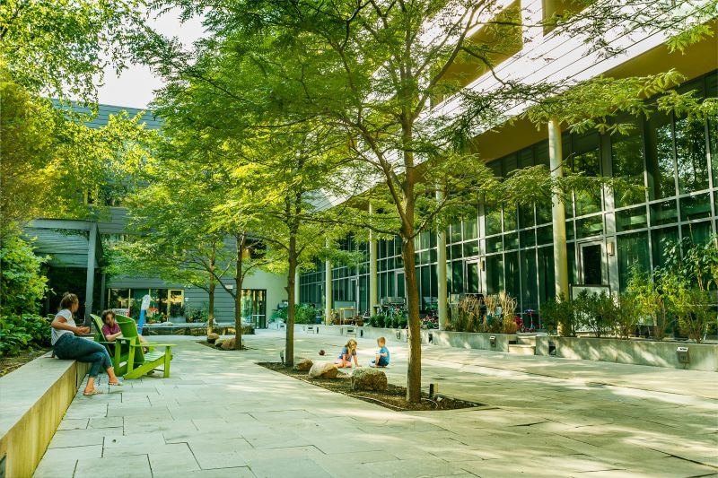 Fusioncorp_Dev's tweet image. Discover one of our early projects — and a favourite to this day: Roncesvalles Lofts.

Proud to see it featured again in the city’s architectural conversation 👇

ow.ly/Z81z50Xtyv9 

#Fusioncorp #TorontoArchitecture #RoncesvallesLofts #MidriseDevelopment