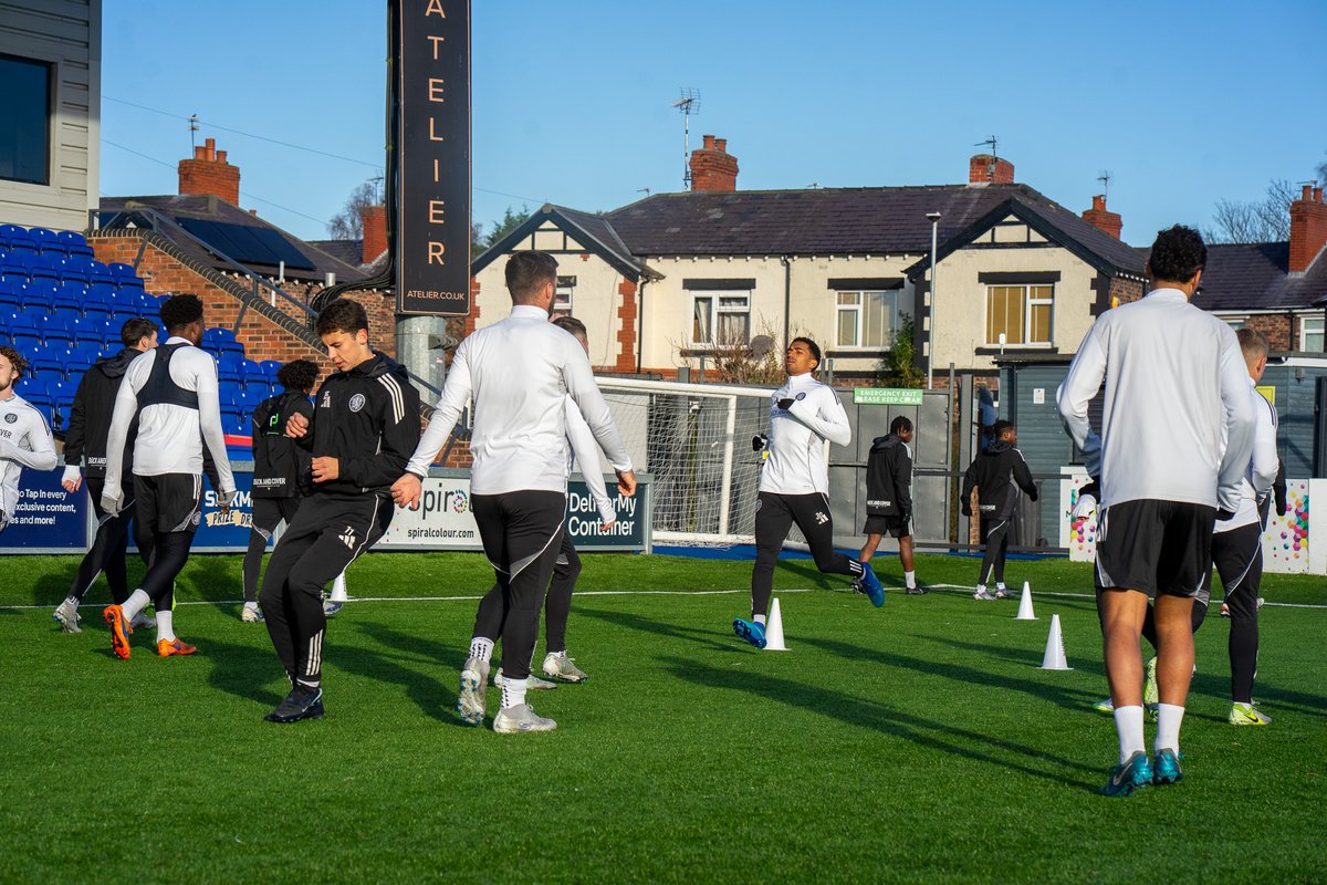 thesilkmen's tweet photo. 🏃 | A chilly morning well spent at the https://t.co/fL99QEEJ4D Stadium 🥶

💪 Great to see Luke Matheson back in full training too! 🤩

⏭️ Next stop: Kings Lynn Town 🅰️

#AgainstAllOdds 💙 https://t.co/hAbkPAAy7H