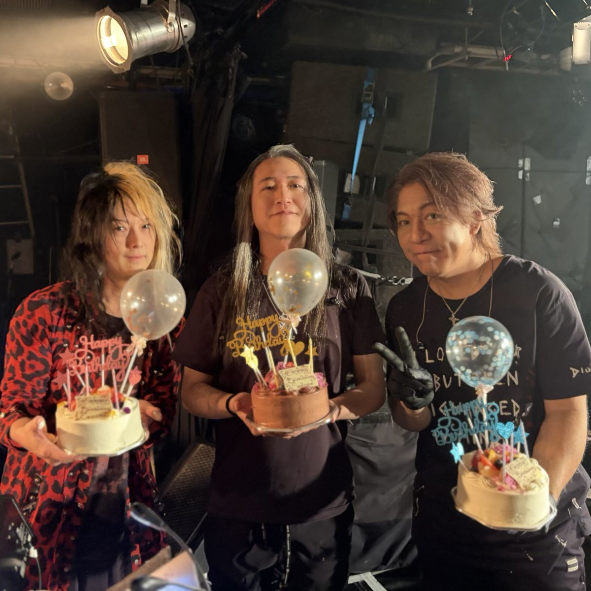 Sakura 櫻澤泰徳 生誕56周年記念
「暗黒秋櫻」in Busker Noir

高田馬場CLUB PHASEへご来場の皆さま
演者 &amp; スタッフの皆さま
ありがとうございました‼️

通販このあと 00:00~
🛒buskernoir.thebase.in

#Sakura
#shuji
#直人
#風弥
#夢時
#田浪真悟
#荒井かずみ
#暗黒秋櫻
#BuskerNoir
#pearldrums