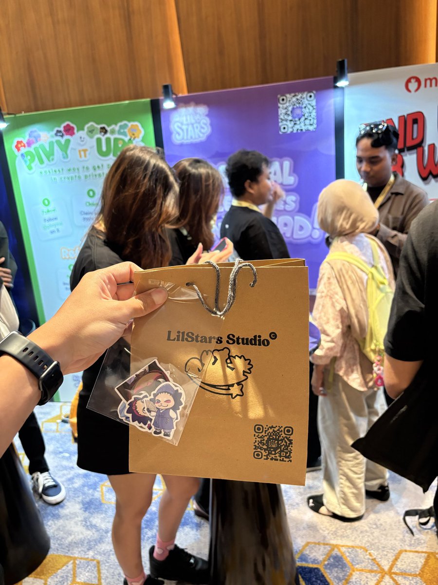 Only 41 <a href="/Lilstarrrs/">LIL STARS⨀ (mainnet arc)</a> limited merch left 🤍

BTW tomorrow’s our last day at <a href="/W3WOfficial/">Web3Week Asia 2025</a>! If you’re ordering and choosing pick up, make sure to stop by our booth tomorrow between 12 PM–6 PM!!
Shipping will be going out soon and we’ll email you once it’s on the way.
Thank you for