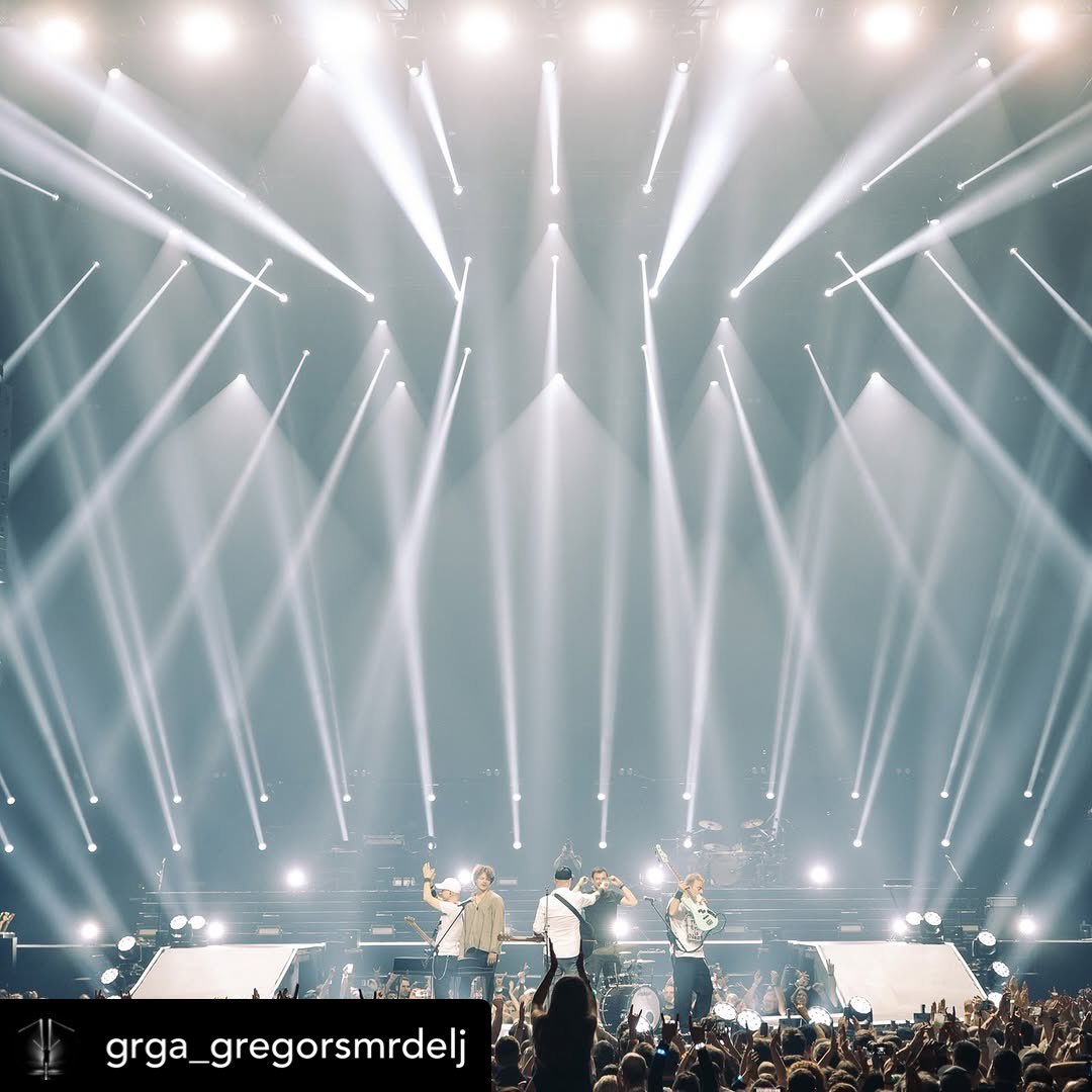 Robelighting's tweet image. At the Arena Stožice in Ljubljana, Slovenia, with #lightingdesigner Gregor Smrdelj &amp;amp; a rig filled with @Robelighting #FORTE, #MegaPointe, #LEDBeam150, #Spiider &amp;amp; #iFORTE LTX FS luminaires with #RoboSpot systems.

#robelighting #robeintherig #concertlighting #concertdesign