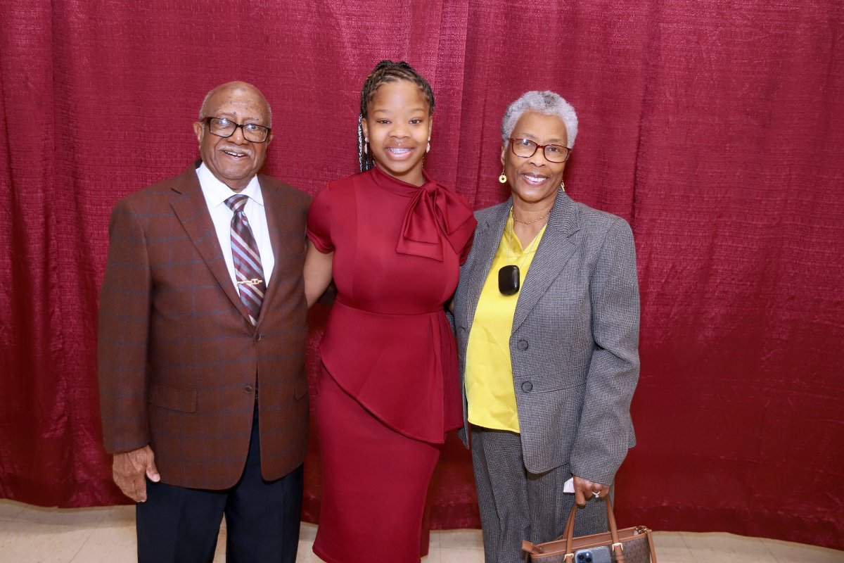 HindsFoundation tweet media