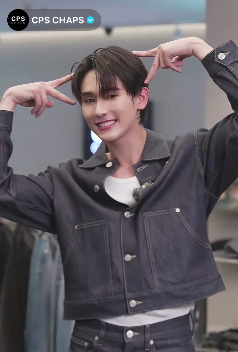 Spkasibook's tweet image. วันนี้เก่งมากคับน้องบุ๊คเหมียว 😽

CPSLIVE X BOOK 
#CPSDENIMMEETSBOOK