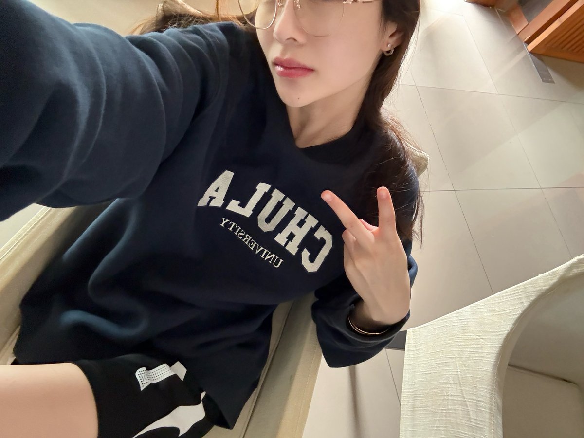 Ladies_COFFEE7's tweet image. วันนี้มาทรง..
พี่ดิส..น้องเนศวร์ / น่ารักทังคู่เลยค่ะ
💜😘🤏🏻💜

TKNUR AT GL ONAIR
#TKNURxGLOnAir 
#TKNur #TKphinyanech 
#Nurdesoraya #แตงกวาเหนือ