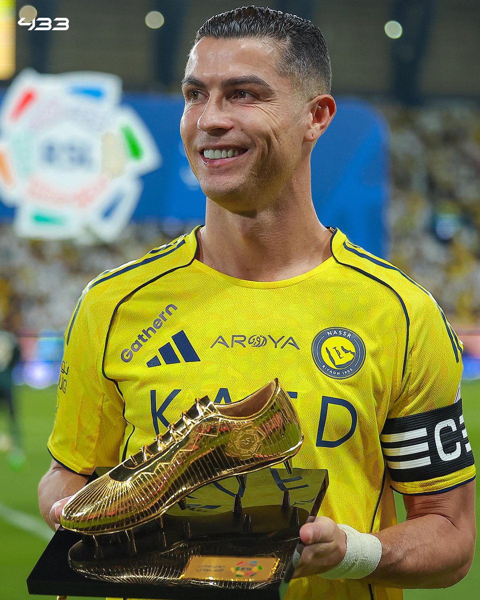 🚨🗳️ • VOTE CR7 for the Best Middle East Player on Globe Soccer: 

vote.globesoccer.com/vote/best-me-p…