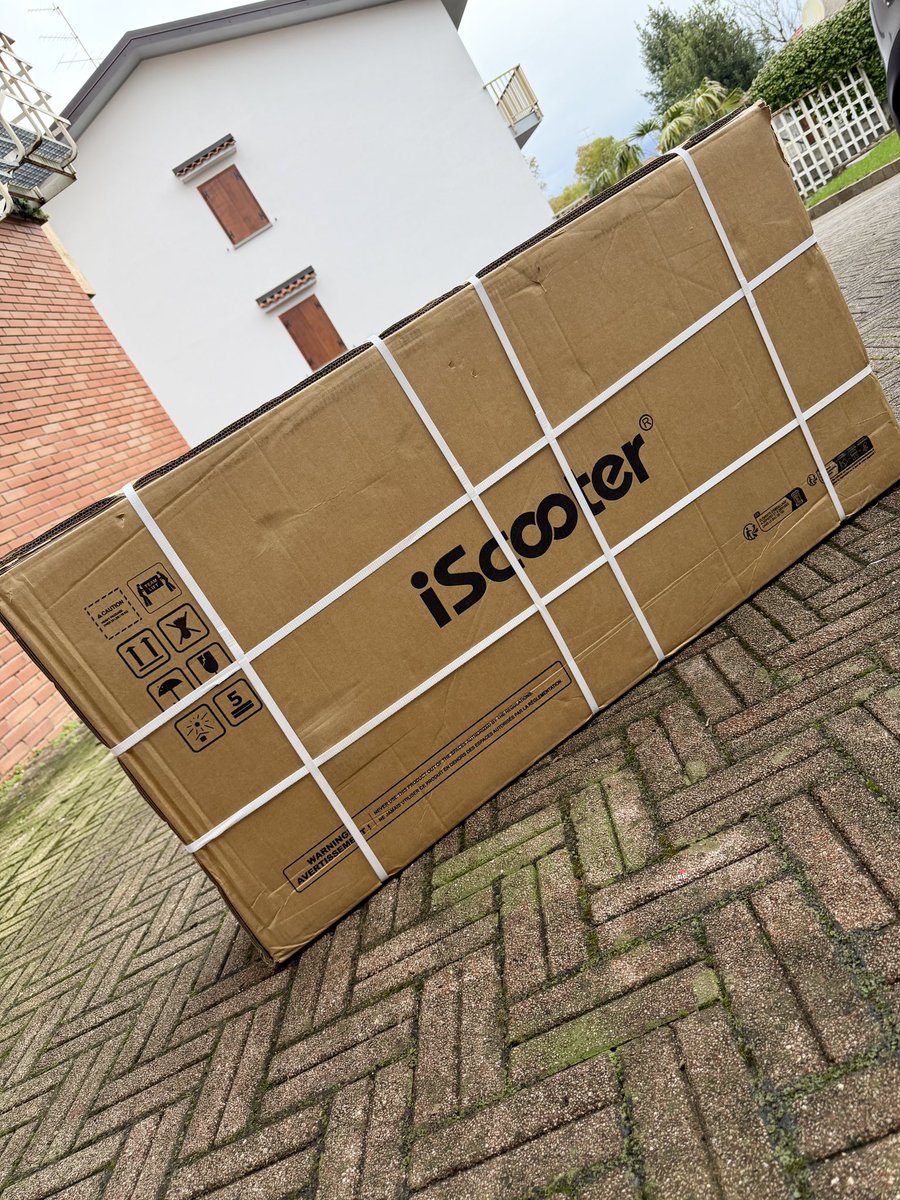 MikyAncona's tweet image. Ragazzi… grazie a iScooter è appena arrivata una cosa fighissima 😳🔥
Ve lo giuro: non l’avete mai visto in giro 👀⚡️
#mikyancona #mikyanconatech #iScooter #escooterlife #techlife