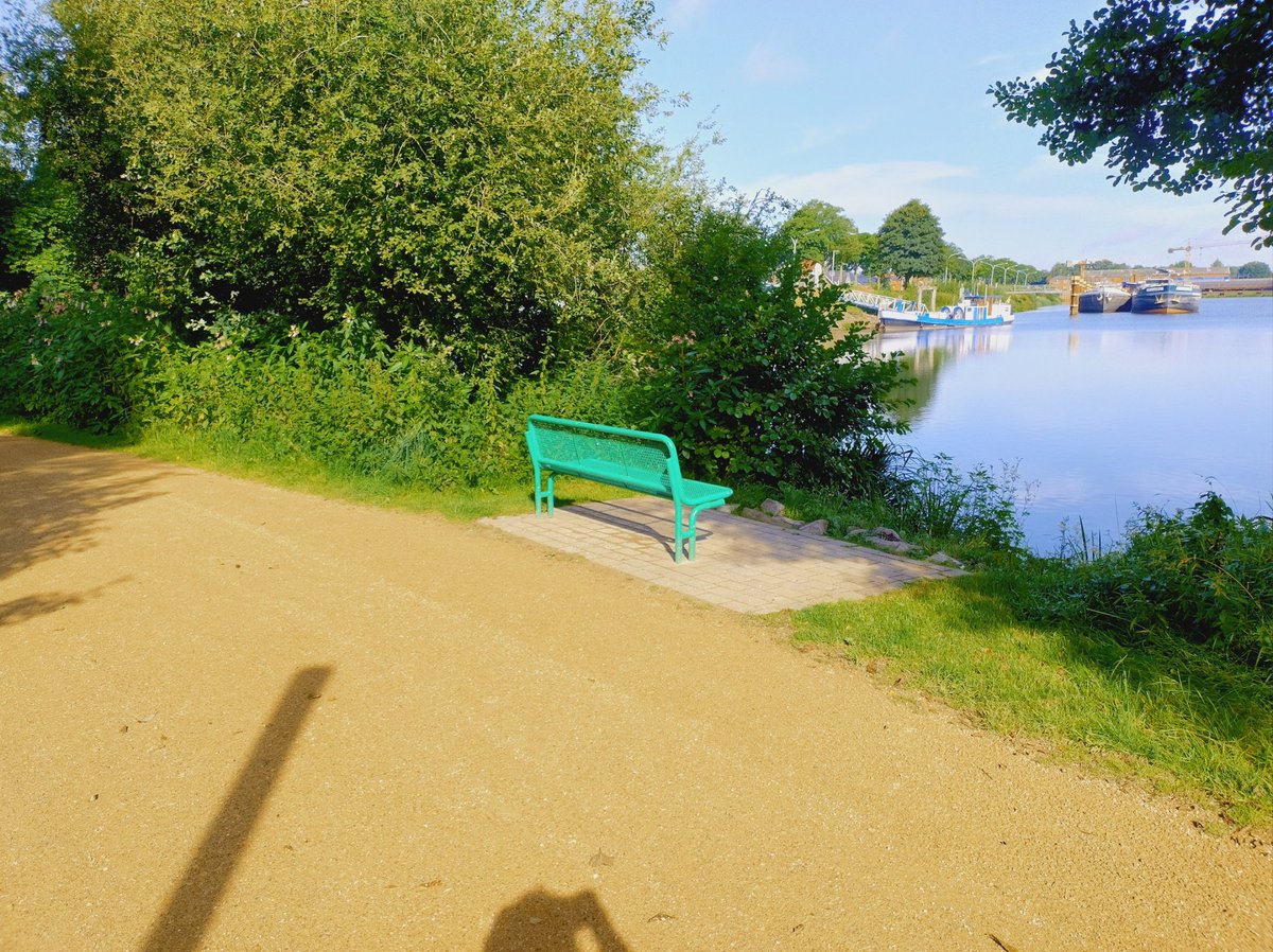 🌊 Zelfs na een overstroming bleef KoMex® Geel liggen waar het hoort!

In Haren koos men opnieuw voor deze duurzame, waterdoorlatende halfverharding. 💪

✅ Bleef intact bij de overstroming in 2023
✅ Perfect voor paden &amp; parkeerplaatsen
📍 Emswiesen-park, 1.500 m²