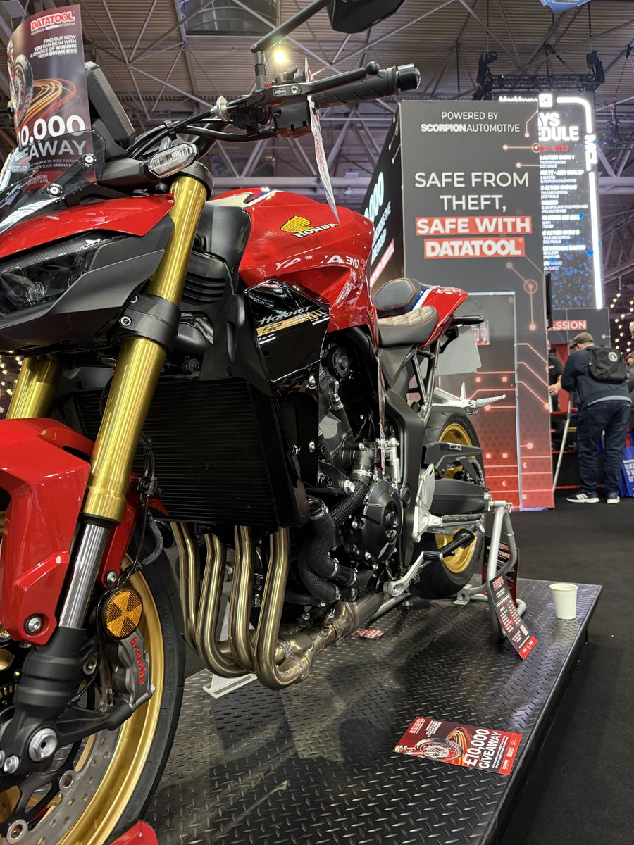 mototingle's tweet image. DataTool are offering £10,000 toward your dream motorcycle  🏍️💨💨💨

You gotta be in it to WIN IT 🏆

datatool.co.uk/mcl-prize-give…