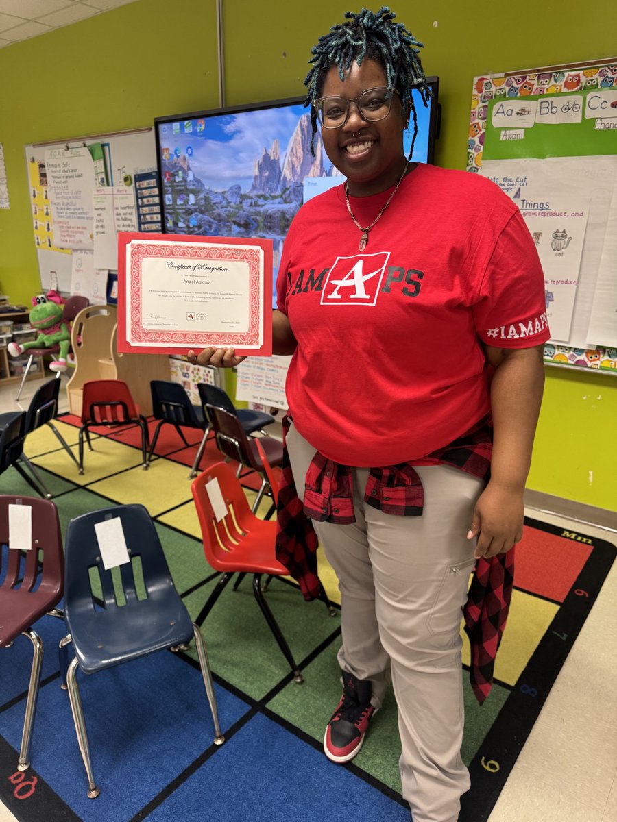 PFE_MsAskew's tweet image. 🎓 Proud APS graduate here! I’m beyond excited to now serve the very district that helped shape me into the person I am today. 💙✨
@apsupdate @APSMidtown
#APSALUMNI #IAMAPS #APSGrady #APSMidtown #APSPeytonForest