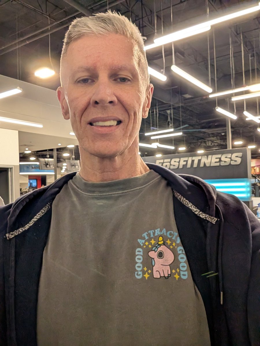 $UFD Shirt Guy🦄💨✨ tweet media