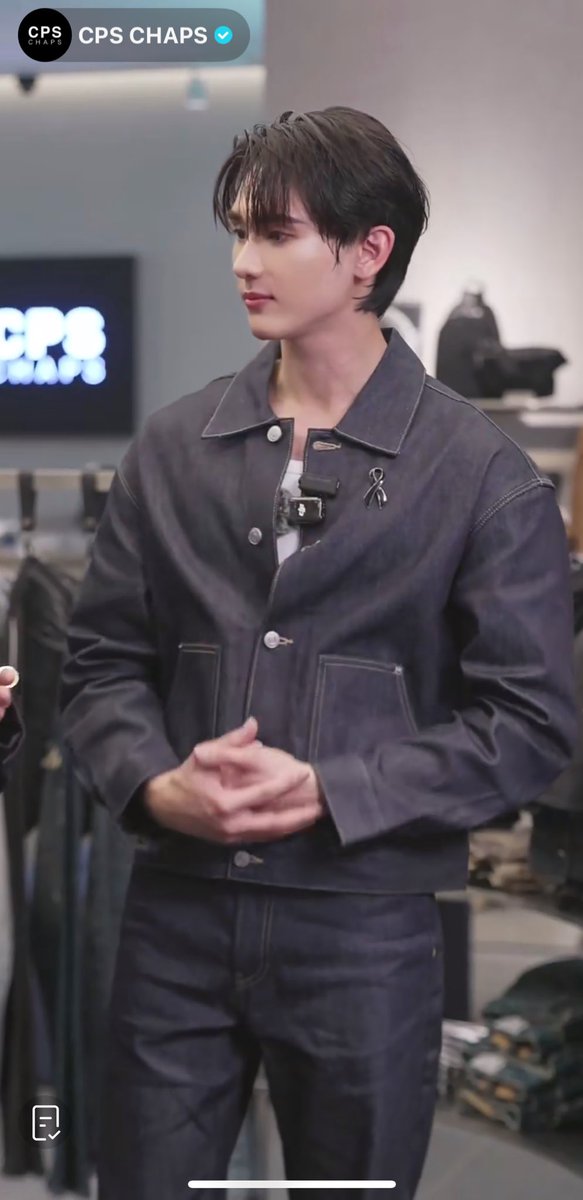 pimdypie's tweet image. แล้วไลฟ์นี้น้องบุ๊ค หล่อ เท่ ชิค มีสไตล์มากๆ เทสการแต่งตัวและทัศนคติการแต่งตัวน้องดีสุดๆ น้องเหมาะกับแฟชั่นมากๆ แล้ว CPS ค่อนข้างตอบโจทย์กับสไตล์น้องวันนี้มากๆเลย หล่อน่ารักตาแป๋ว ขายของเก่งสุดๆ มาอีกนะหนูนะ

CPSLIVE X BOOK
#CPSDENIMMEETSBOOK