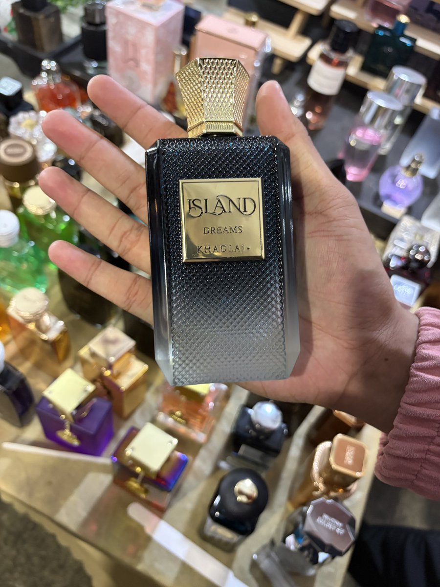 4108makumaku's tweet image. Tingin pabango then kain turkish food. #altertanza #maplegrove