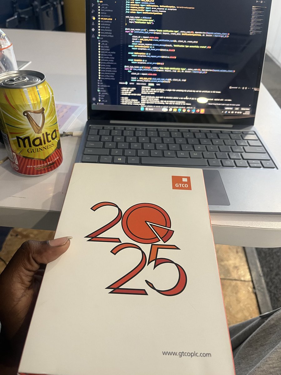 ladicodez's tweet image. Not just a regular day at the office. Glad to see new interns join us🙂‍↔️ and yeah, congratulations @theactual001