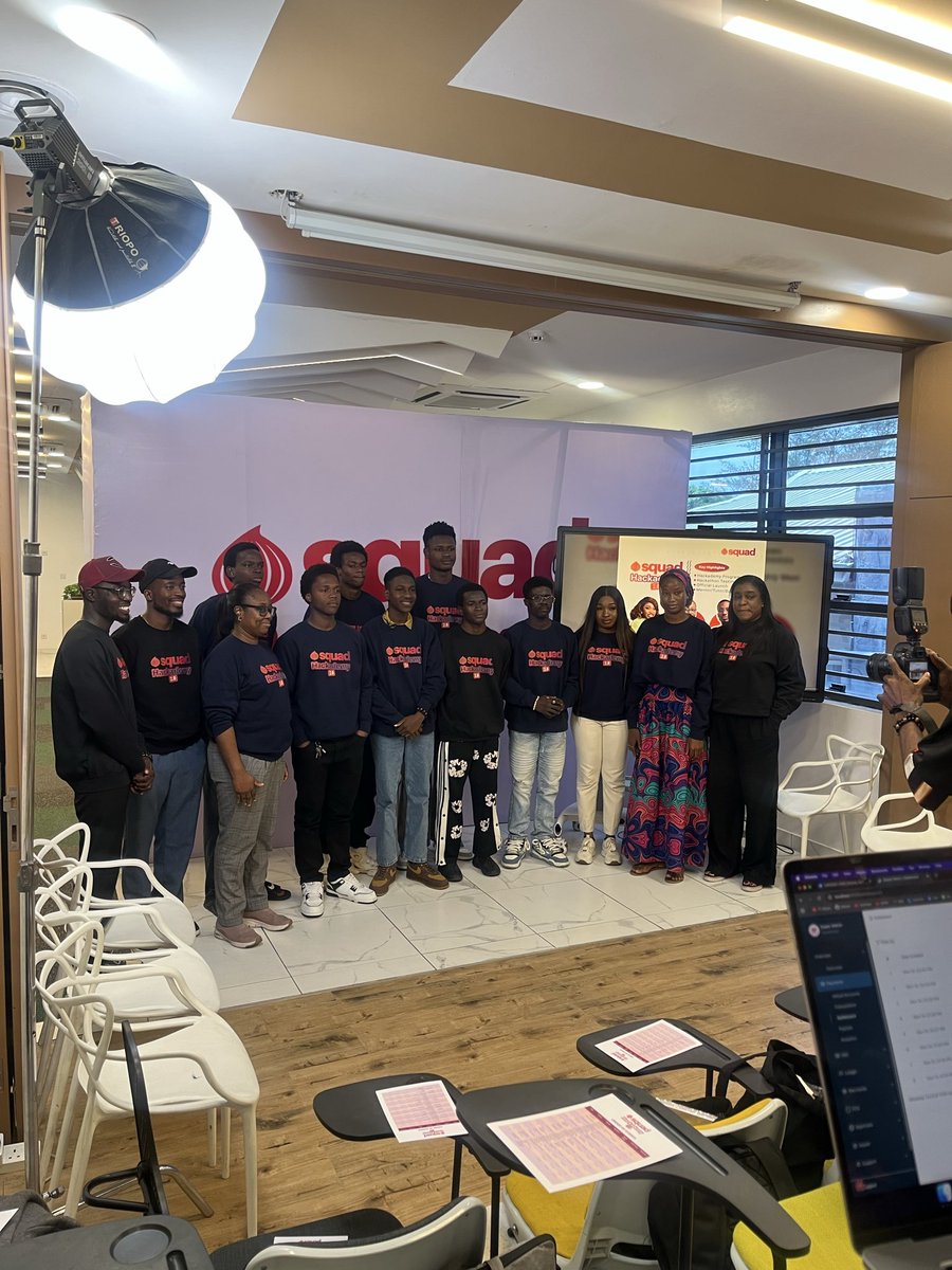 ladicodez's tweet image. Not just a regular day at the office. Glad to see new interns join us🙂‍↔️ and yeah, congratulations @theactual001